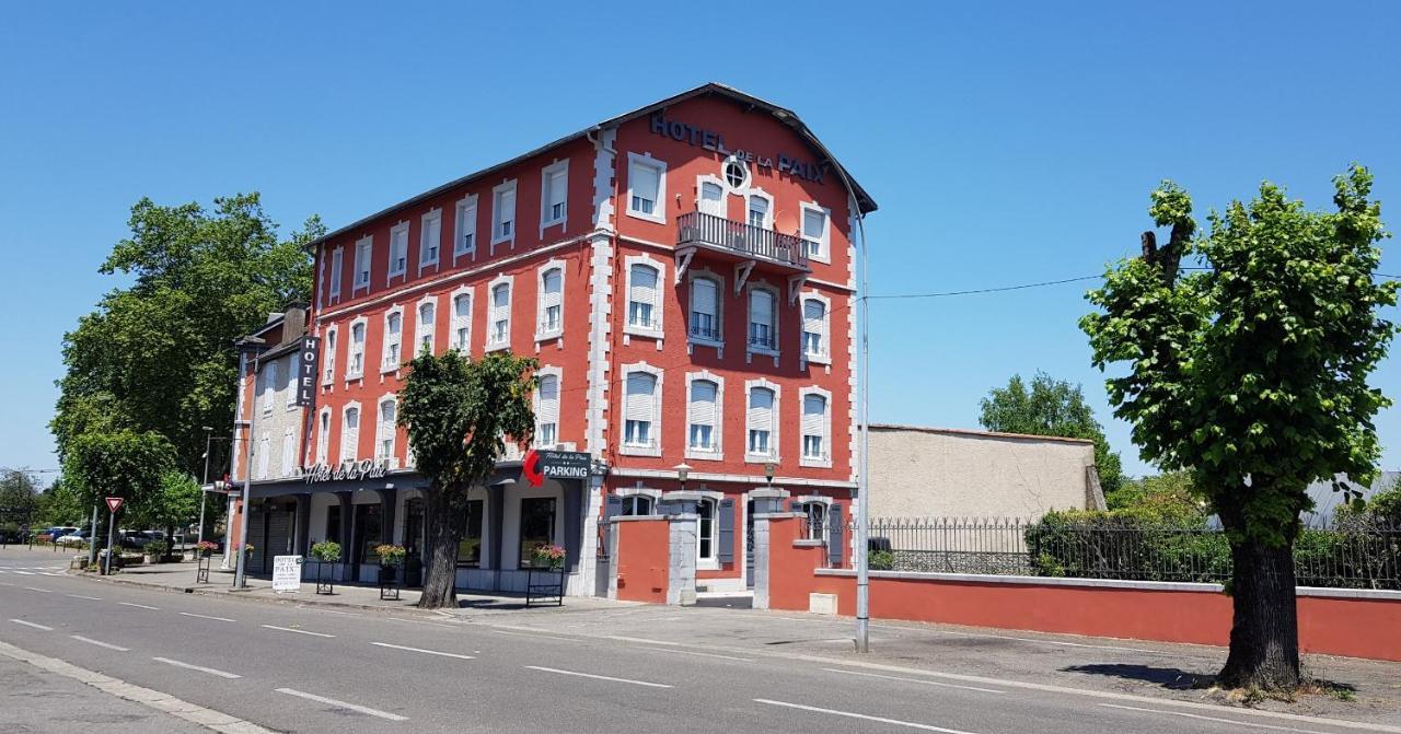 Hotel De La Paix Олорон-Сен-Мари Екстериор снимка